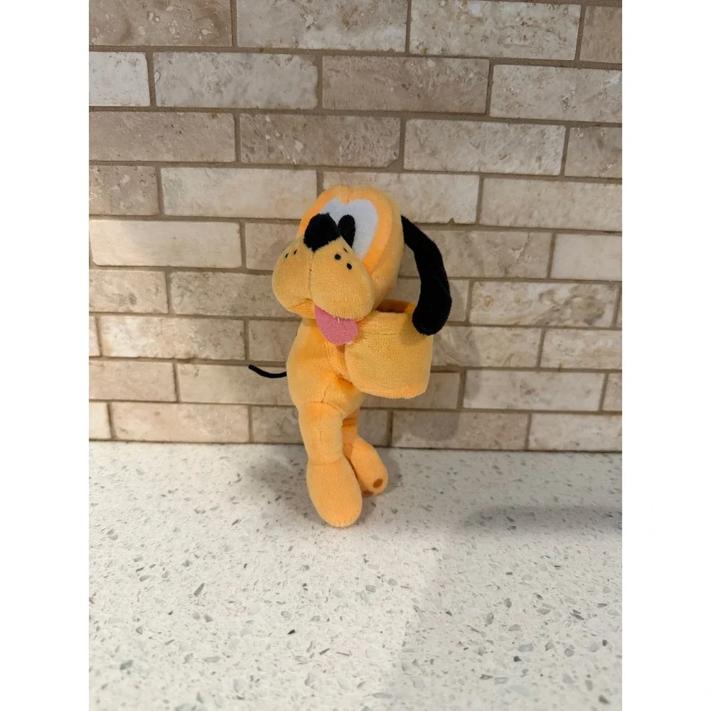 Disney Pluto Cutie Cuff Plush Slap Bracelet Wristband Mickey Mouse Toy